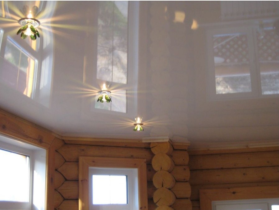 Какой деревянный потолок лучше сделать – виды, особенности